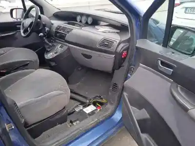 Здавання транспортного засобу peugeot 807 st pack року 2004 потужний rht