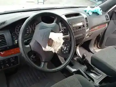 Sloopvoertuig toyota land cruiser (j12) 3.0 d4-d vxl van het jaar 2007 aangedreven 1kdftv