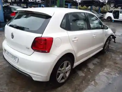 Véhicule à la ferraille volkswagen polo v (6r1, 6c1) 1.6 tdi de l'année 2014 alimenté cayb