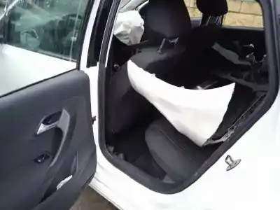 Véhicule à la ferraille volkswagen polo v (6r1, 6c1) 1.6 tdi de l'année 2014 alimenté cayb