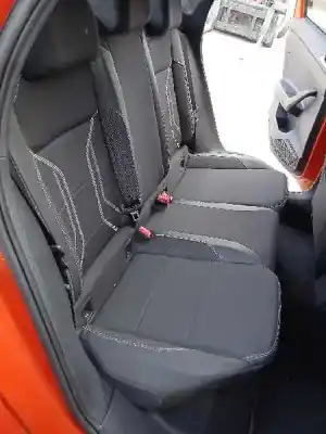 Véhicule à la ferraille volkswagen                                         polo                                                                                                                                                                                                                                                       1.0 tsi                                                                                                                                                                                                                                                    de l'année 2018 alimenté dkja