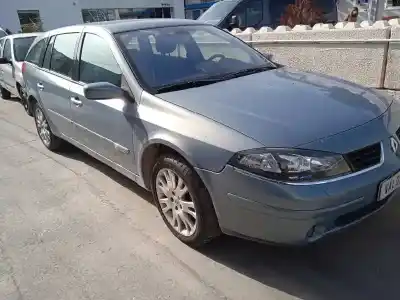 Vehículo de desguace RENAULT LAGUNA II GRANDTOUR (KG0) 2.2 dCi Turbodiesel FAP CAT del año 2005 con motor G9T706