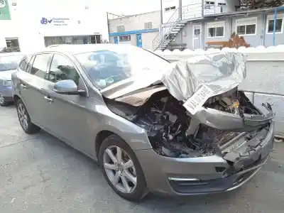 Здавання транспортного засобу volvo v60 kombi momentum року 2015 потужний d4204t9