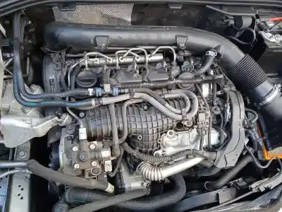 Здавання транспортного засобу volvo v60 kombi momentum року 2015 потужний d4204t9