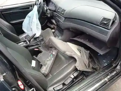 Здавання транспортного засобу bmw serie 3 berlina (e46) 320d року 2004 потужний 204d4