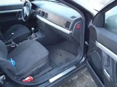 Veículo de Sucata opel vectra c berlina gts do ano 2003 alimentado y22dtr