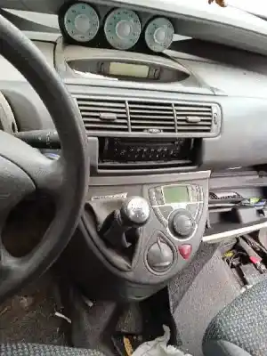 Veicolo di demolizione fiat ulysse (179_) 2.0 jtd dell'anno 2005 alimentato rhw