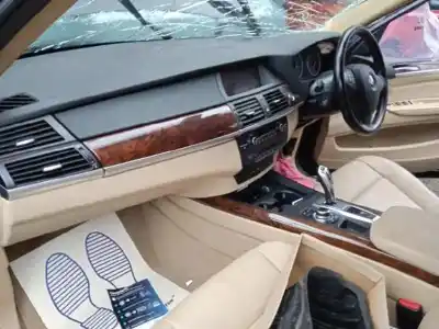 Scrapping Vehicle bmw x5 (e70) xdrive30d of the year 2013 powered n57d30a