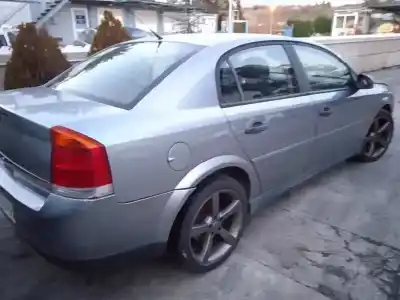 Véhicule à la ferraille opel vectra c berlina club de l'année 2003 alimenté y22dtr