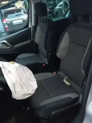 Здавання транспортного засобу peugeot partner kombi outdoor року 2016 потужний bh01