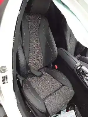 Здавання транспортного засобу mercedes-benz clase e (w213) e 220 d (213.004) року 2017 потужний 654920