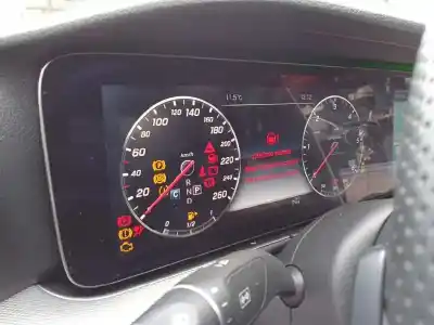 Здавання транспортного засобу mercedes-benz clase e (w213) e 220 d (213.004) року 2017 потужний 654920