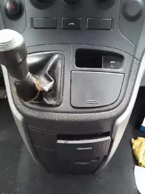 Здавання транспортного засобу hyundai h1 travel року 2009 потужний d4cb