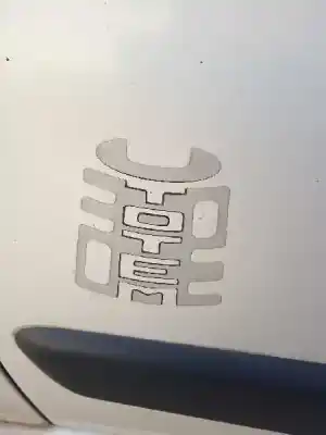 Véhicule à la ferraille peugeot                                            partner (s2)                                                                                                                                                                                                                                               totem                                                                                                                                                                                                                                                      de l'année 2007 alimenté 9hw
