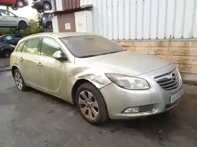 Veicolo di demolizione opel insignia sports tourer selective dell'anno 2012 alimentato a20dt