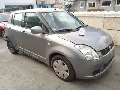 Veicolo di demolizione SUZUKI SWIFT BERLINA (MZ) GL dell'anno 2005 alimentato Z13DT