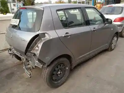 Veicolo di demolizione suzuki swift berlina (mz) gl dell'anno 2005 alimentato z13dt