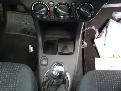 Veicolo di demolizione suzuki swift berlina (mz) gl dell'anno 2005 alimentato z13dt