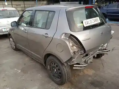 Veicolo di demolizione suzuki swift berlina (mz) gl dell'anno 2005 alimentato z13dt