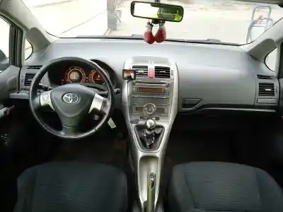 Scrapping Vehicle toyota auris (_e15_) 2.0 d-4d (ade150_) of the year 2008 powered 1adftv