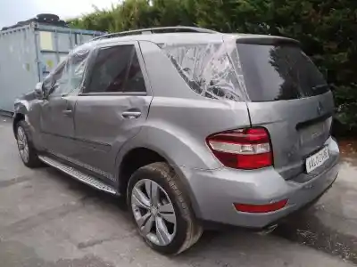 Здавання транспортного засобу mercedes-benz clase m (w164) ml 300 cdi 4-matic (164.121) року 2010 потужний 642820