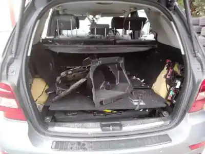 Здавання транспортного засобу mercedes-benz clase m (w164) ml 300 cdi 4-matic (164.121) року 2010 потужний 642820
