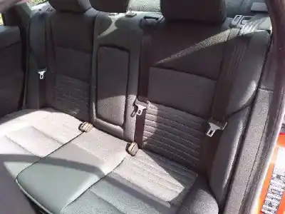 Vehicul casat volvo s40 berlina 2.0 diesel cat al anului 2007 alimentat d4204t