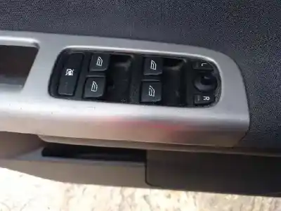 Vehicul casat volvo s40 berlina 2.0 diesel cat al anului 2007 alimentat d4204t