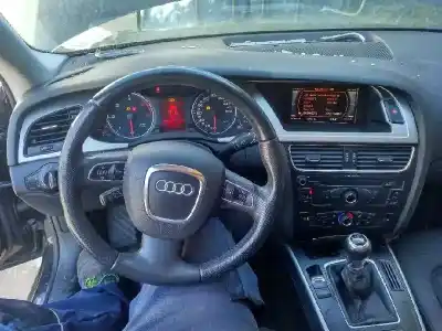 Здавання транспортного засобу audi a4 avant (8k5) (2008) básico року 2009 потужний caga