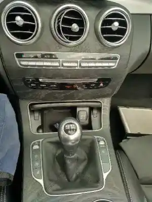 Утилизация автомобиля mercedes-benz clase c cabrio (bm 205) (6.2016->) c 200 (205.442) года 2017 питание 274920