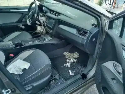 Scrapping Vehicle toyota avensis cross sport (t27) 1.8 16v cat of the year 2016 powered 2zrfae