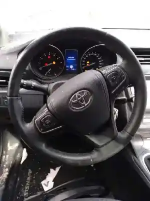 Scrapping Vehicle toyota avensis cross sport (t27) 1.8 16v cat of the year 2016 powered 2zrfae