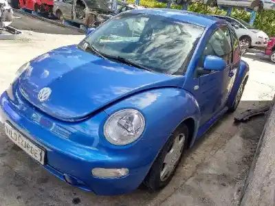 Veicolo di demolizione VOLKSWAGEN                                         NEW BEETLE (9C1/1C1)                                                                                                                                                                                                                                       2.0                                                                                                                                                                                                                                                        dell'anno 1999 alimentato AQY