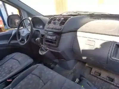 Véhicule à la ferraille mercedes-benz vito (w639) basic, combi 2.1 cdi cat 88 cv / 65 kw de l'année 2004 alimenté 646983