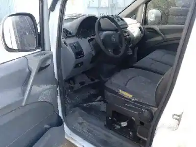 Véhicule à la ferraille mercedes-benz vito (w639) basic, combi 2.1 cdi cat 88 cv / 65 kw de l'année 2004 alimenté 646983