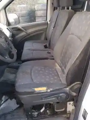 Véhicule à la ferraille mercedes-benz vito (w639) basic, combi 2.1 cdi cat 88 cv / 65 kw de l'année 2004 alimenté 646983