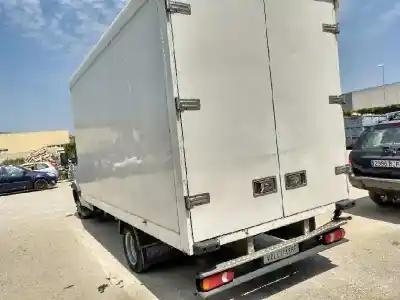 Здавання транспортного засобу renault mascott 3.0 diesel року 2006 потужний zd3a604