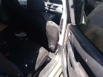 Здавання транспортного засобу citroen c4 picasso 1.8 року 2007 потужний 6fy