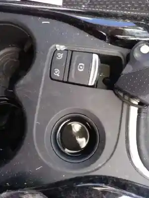 Здавання транспортного засобу renault kadjar (ha_, hl_) 1.3 tce 140 року 2019 потужний h5h470