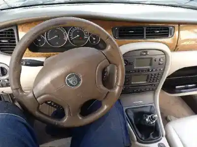 Здавання транспортного засобу jaguar x-type i (x400) 2.0 d року 2004 потужний 6b