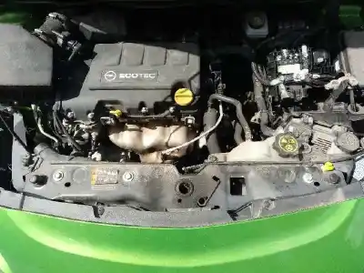 Vehicul casat opel corsa e selective al anului 2017 alimentat b14xer