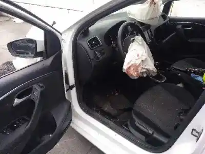 Sloopvoertuig volkswagen polo (6c1) 1.4 tdi van het jaar 2014 aangedreven cut