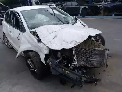 Sloopvoertuig volkswagen polo (6c1) 1.4 tdi van het jaar 2014 aangedreven cut