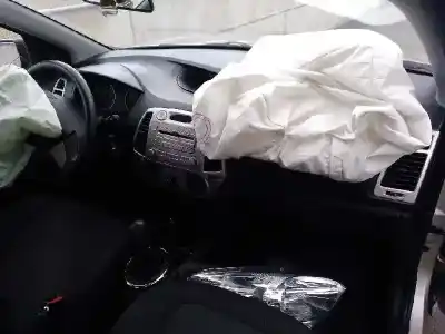 Veículo de Sucata hyundai i20 i (pb, pbt) 1.4 crdi do ano 2011 alimentado d4fc