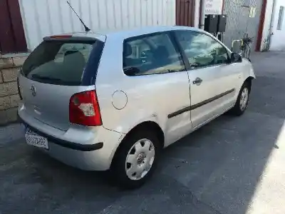 Здавання транспортного засобу volkswagen polo (9n1) 1.2 року 2002 потужний awy