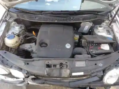 Здавання транспортного засобу volkswagen polo (9n1) 1.2 року 2002 потужний awy