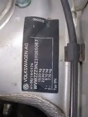 Здавання транспортного засобу volkswagen polo (9n1) 1.2 року 2002 потужний awy