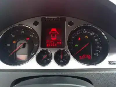 Veículo de Sucata volkswagen passat variant (3c5) advance do ano 2008 alimentado bkp