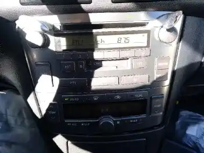 Vehicul casat toyota avensis berlina (t25) 1.8 sol sedán al anului 2004 alimentat 1zzfe