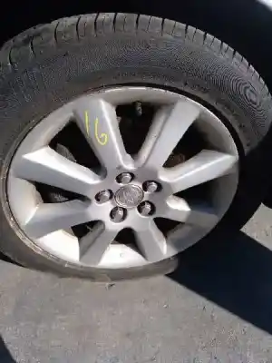 Vehicul casat toyota avensis berlina (t25) 1.8 sol sedán al anului 2004 alimentat 1zzfe